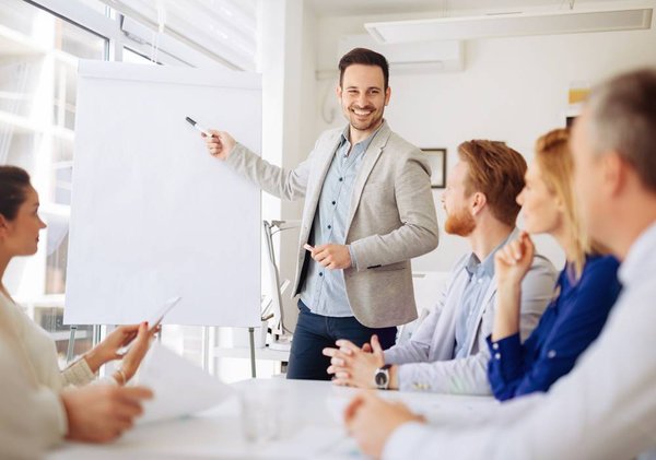 Comment devenir formateur en webmarketing ?